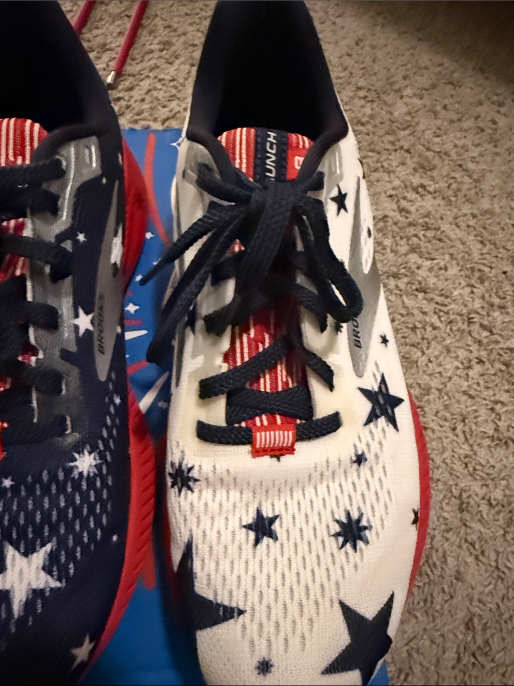 Brooks Kids' Sneakers in Navy, White & Red Star Print - Picture 5 of 5